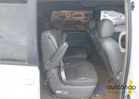 2004 Toyota Sienna Xle z USA, uszkodzony, nr VIN 5TDZA22C44S120331